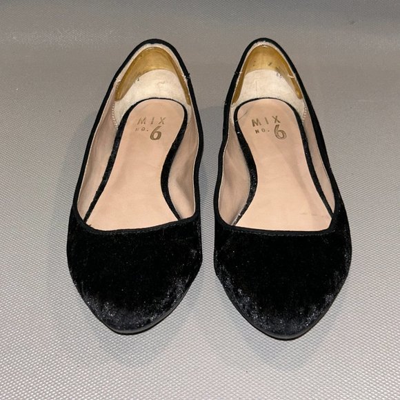 Mix No.6 Velvet Black Flats | Size 7 - Picture 2 of 8